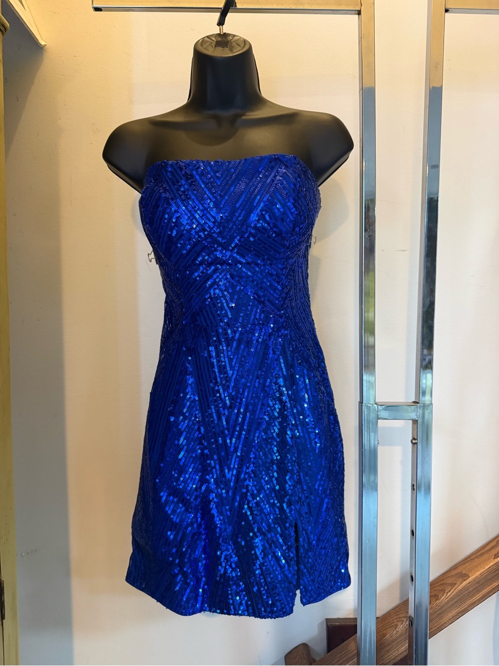 AVA PRESLEY 29122 ROYAL BLUE SIZE 10 SHORT STRAPLESS SEQUIN FORMAL GOWN